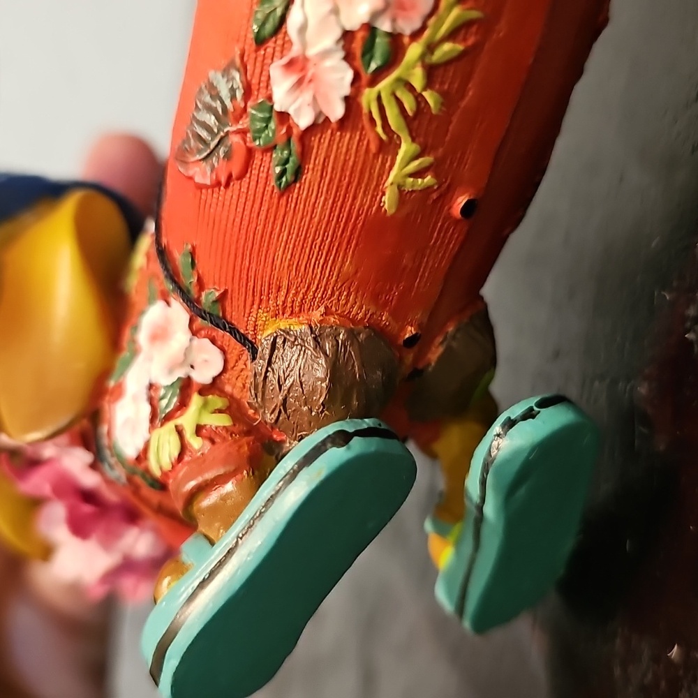 Westland Hot Diggity Long Hot Summer Weiner Hawaiian Dachshund Dog Figurine - Picture 11 of 13